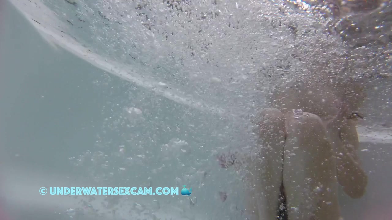 Some Girls With A Horny Voyeur In A Public Hot Tub
