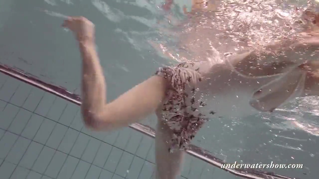 Blonde Babe Okuneva Shaved Pussy Underwater Swimming