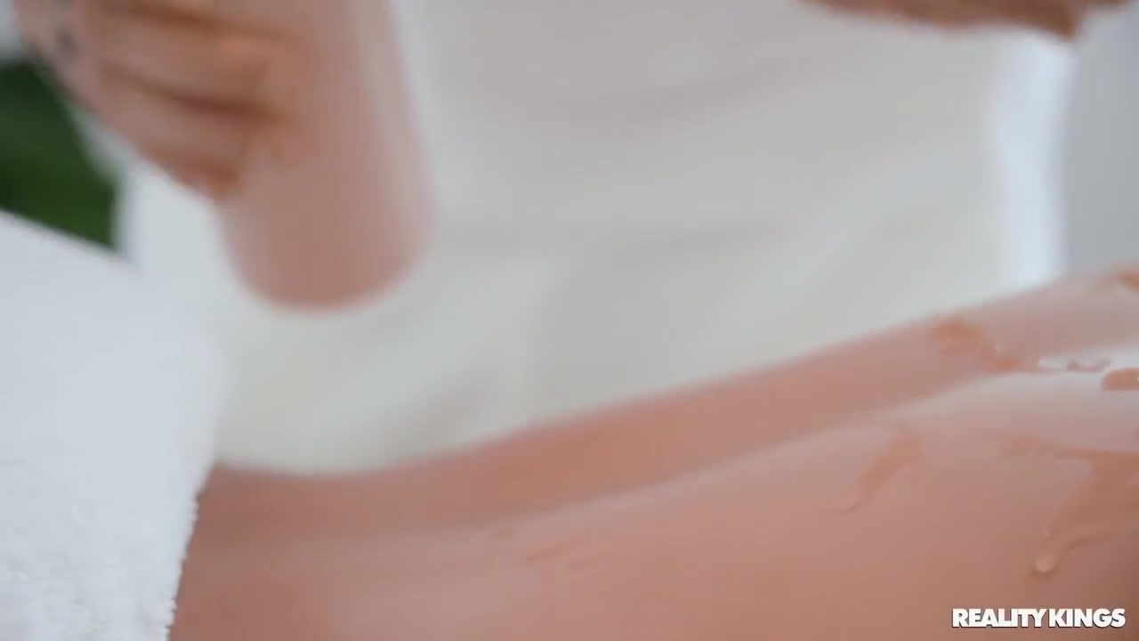 May Thai In Cute Asian teen 18+ Massage Sex
