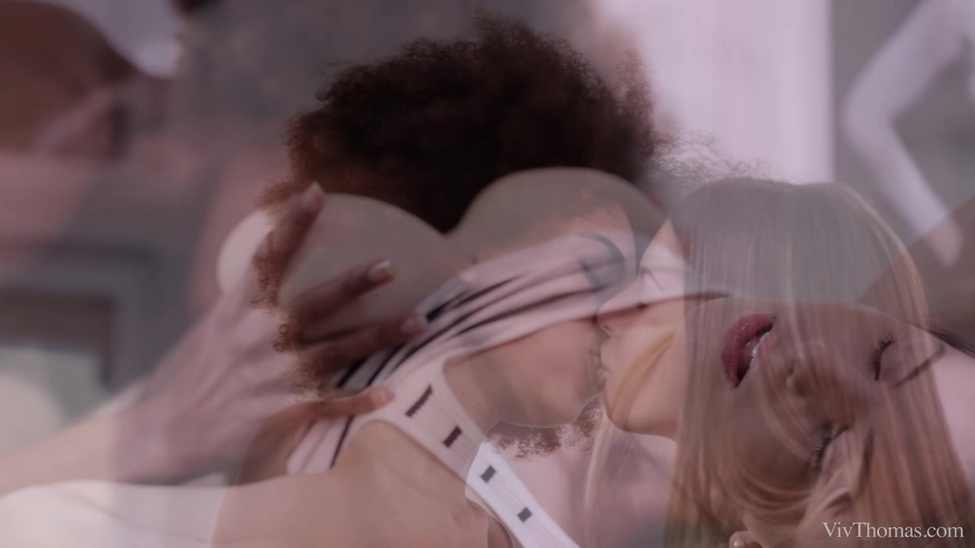 Luna's Heavenly Bodies 3 - The Dancer - Luna Corazon & Stella Cox - VivThomas