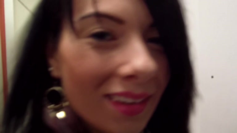 Cum-Hole penetration and oral sex in changing room