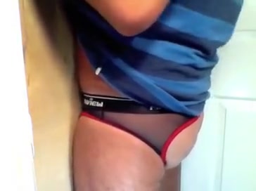 Gloryhole Large Wang Kenny Returns to Cum