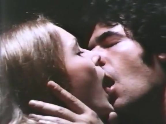Darby Lloyd Rains, Jamie Gillis, Jennifer Jordan in vintage fuck clip