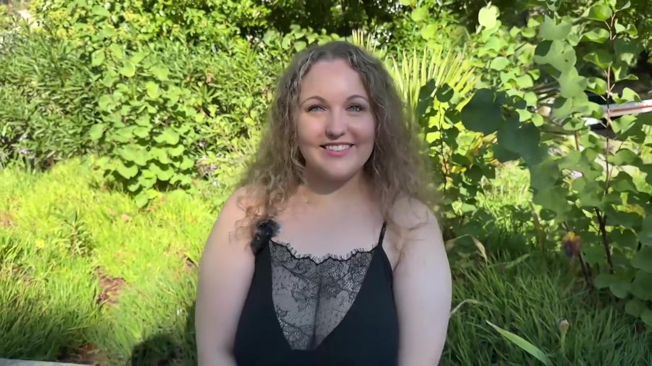 Katya, 33 years old, saleswoman in Paris! - Jacquie et Michel TV