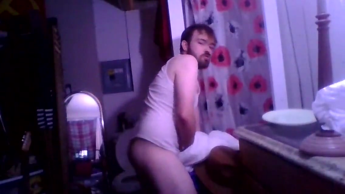 Horny Gay Otter Fucking A Pillow And Taking His Clothes Off 7 Min