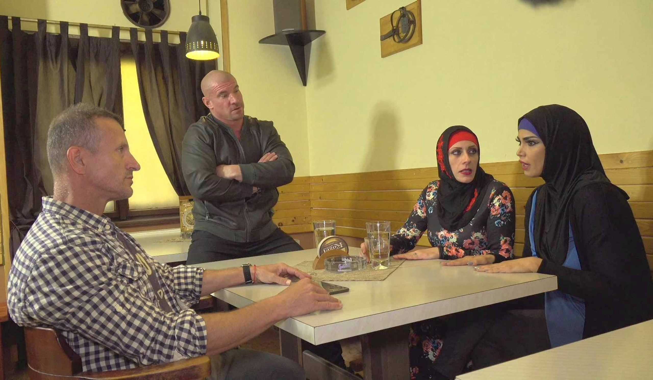 Brittany Bardot & George Uhl & Chloe Lamour & Max Born in Muslim Slut Spread Her Legs For Id's - Porncz