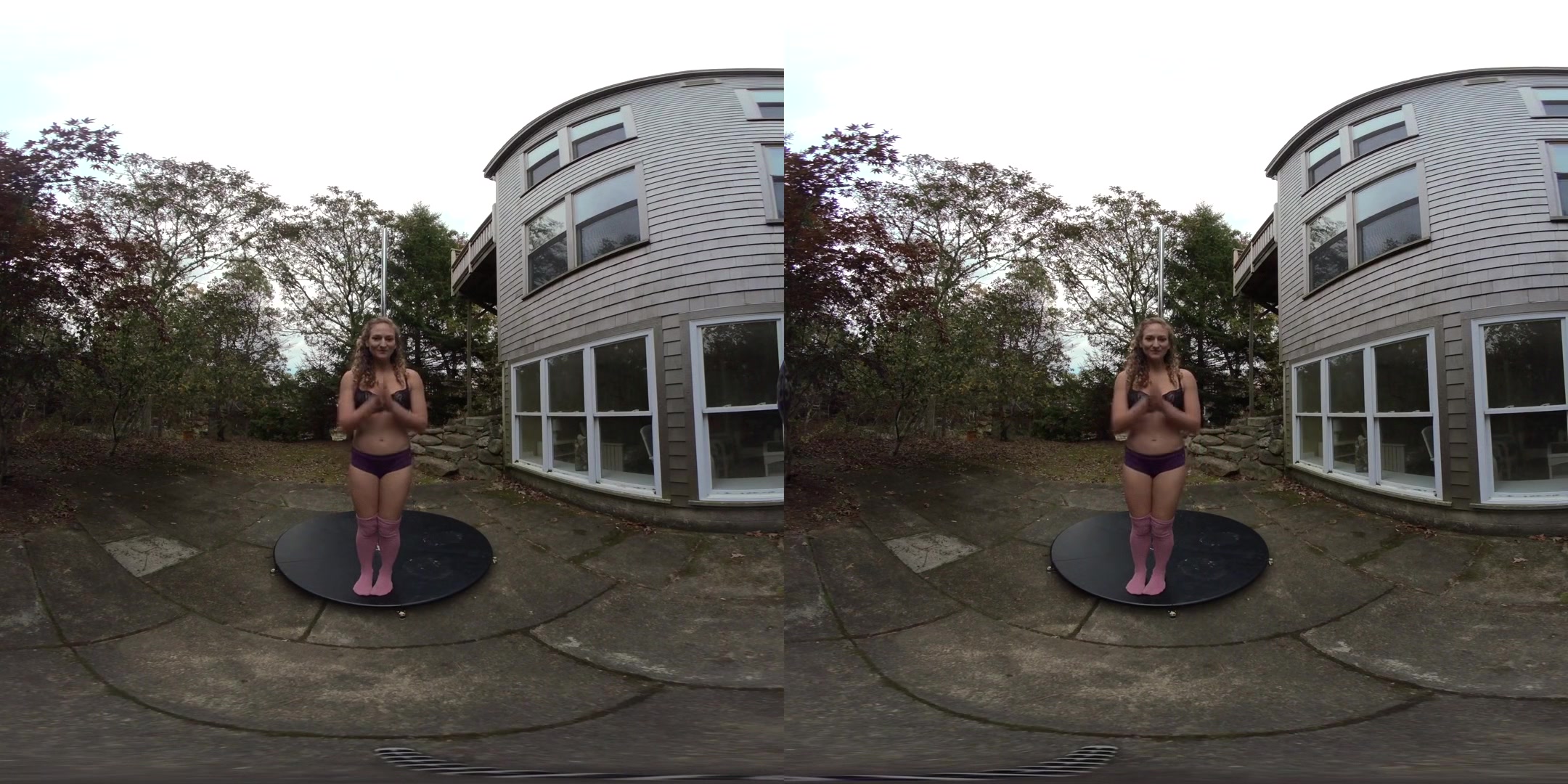 Pole Dance with the Ultra Talented Divinatrix - Amateur VR Pole Dance
