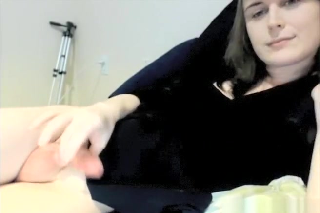 brunette hair Jerks yummy gigantic weenie On web camera