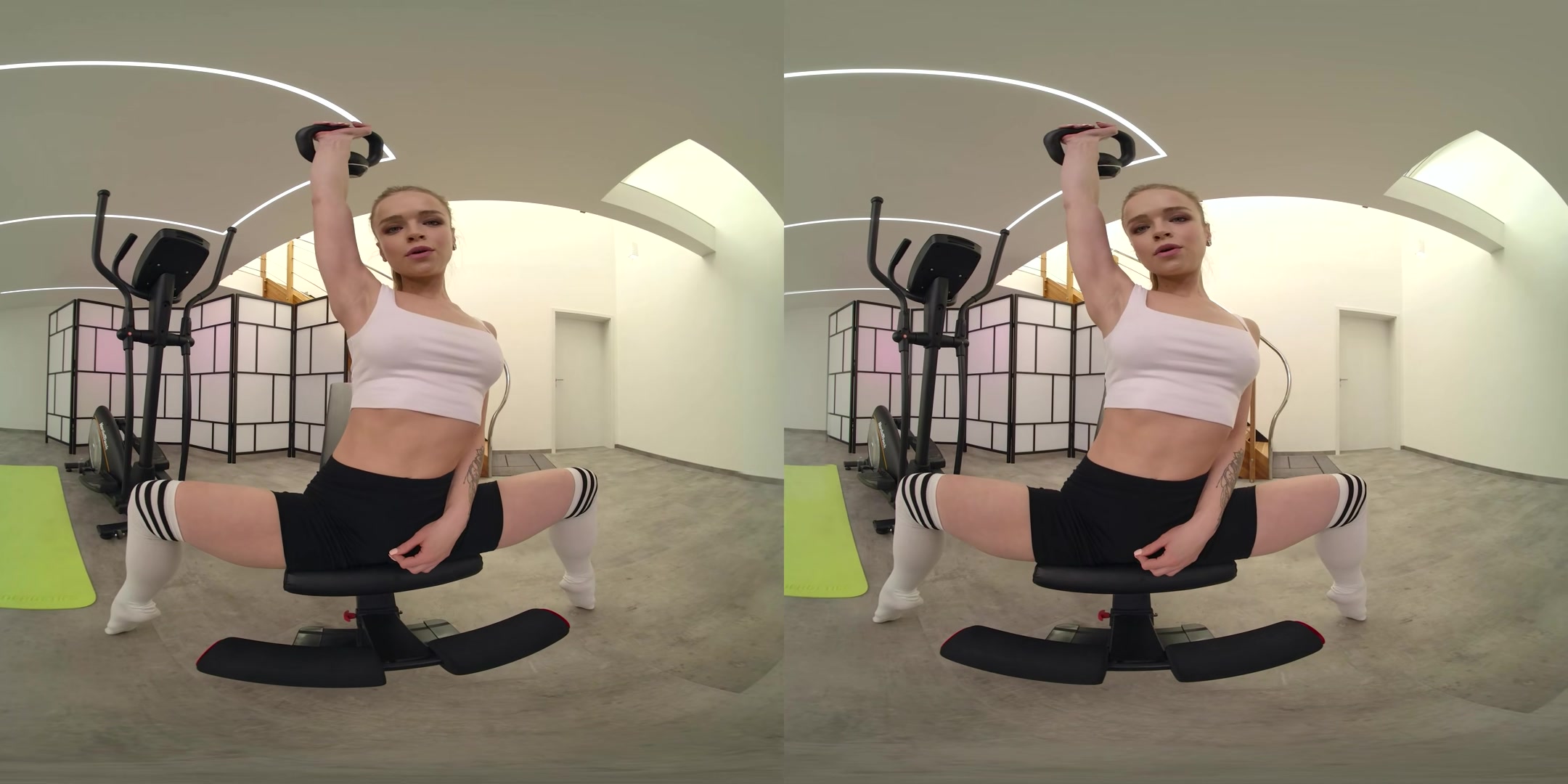 Flexible Anal in the Gym - RealJamVR