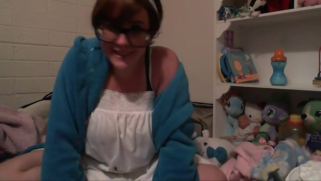 Bedtime with a curvy milf