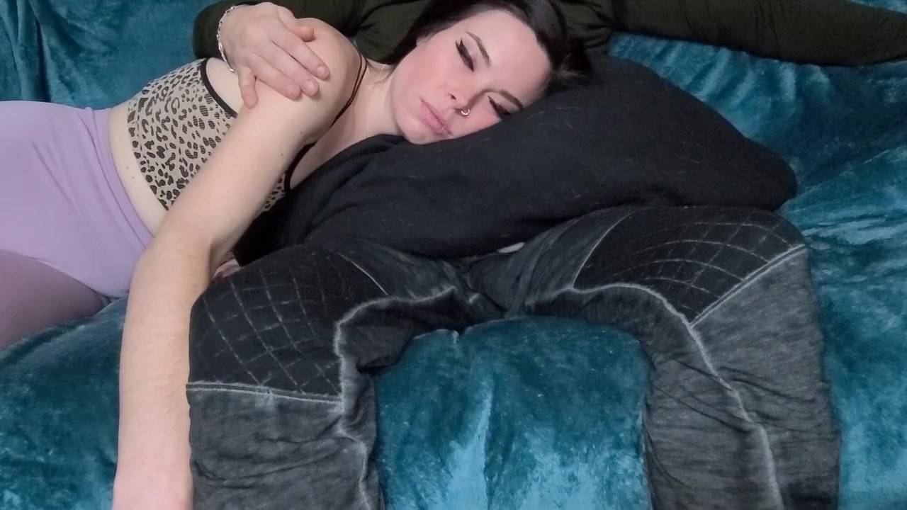 Step Mom Feels Sleepy Watching Movie With Step Son