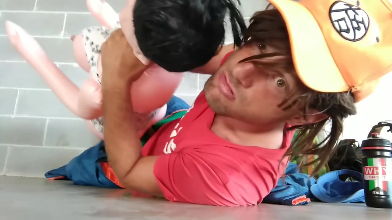 Bitch Wakes Me For A Quick Fuck