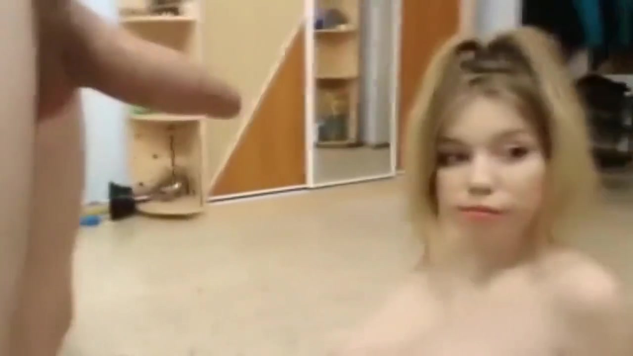 Big bootys stepsis gives her stepbrother deepthroat blowjob