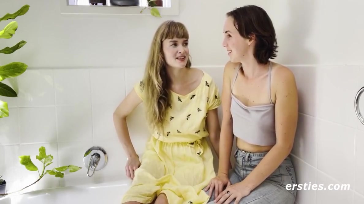 Lesbian Fingering In Hot In The Tub