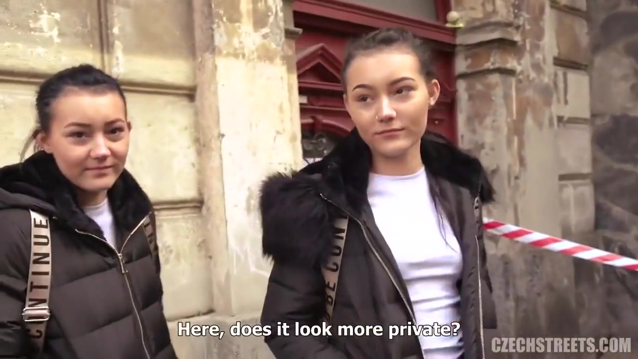 124 Naive Fake twins