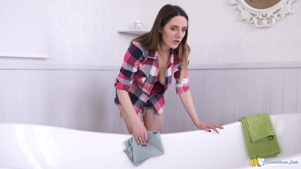 Samantha Bentley in Have A Little Look - DownblouseJerk