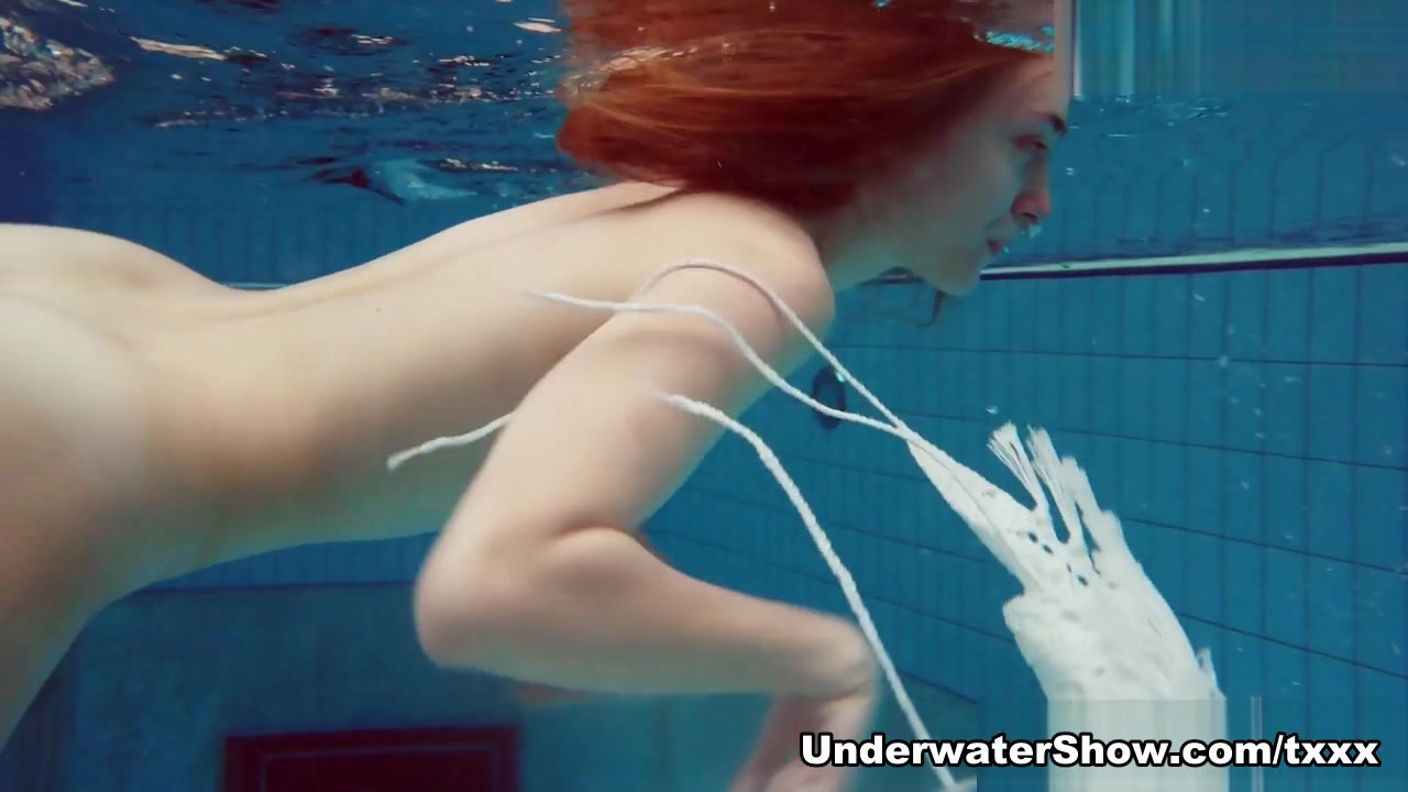 Zelenkina Video - UnderwaterShow