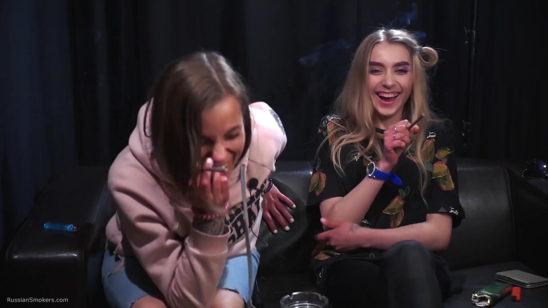 Two Friends Step mommies Are Smoking, Talking And Kissing For The First Time
