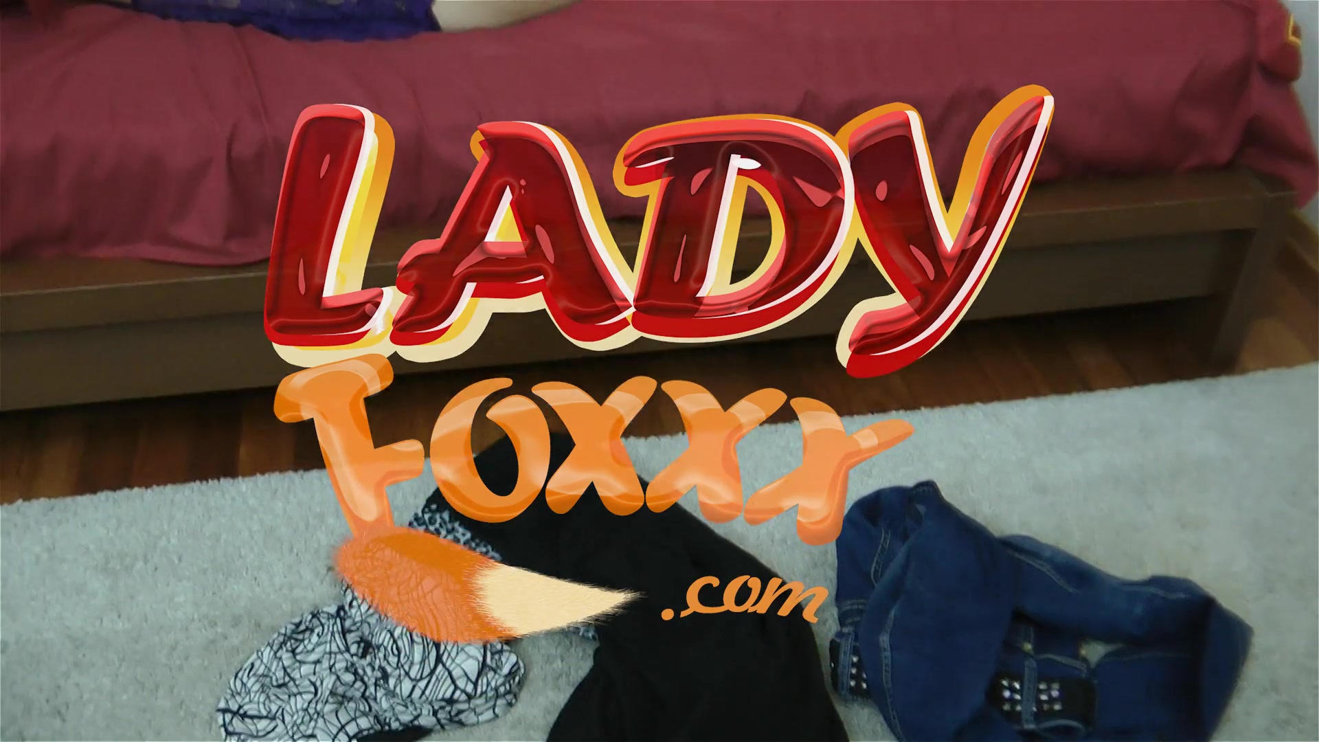 Atisha And Me Getting Closer - Ladyfoxxx