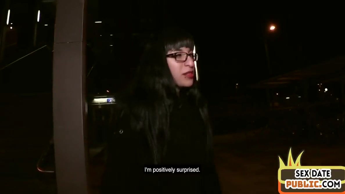 Public Interracial Blowjob With Nerdy Slut