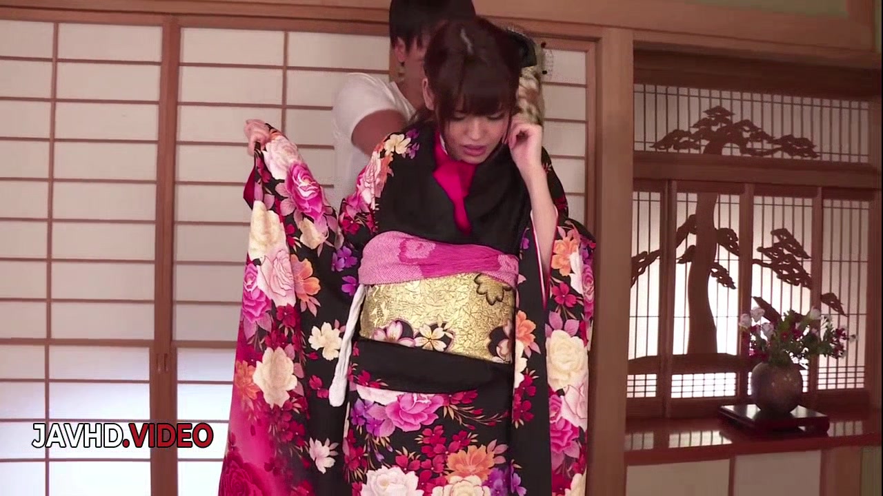 Shaved Pussy Japanese babe YuaAriga fucks intensely gets Creampie pleasures Toys