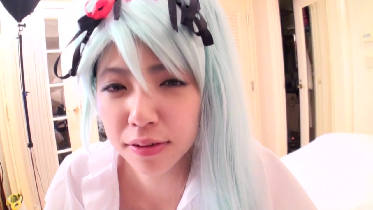 Miku Oso Takes On A Black Cock - CosplayInJapan
