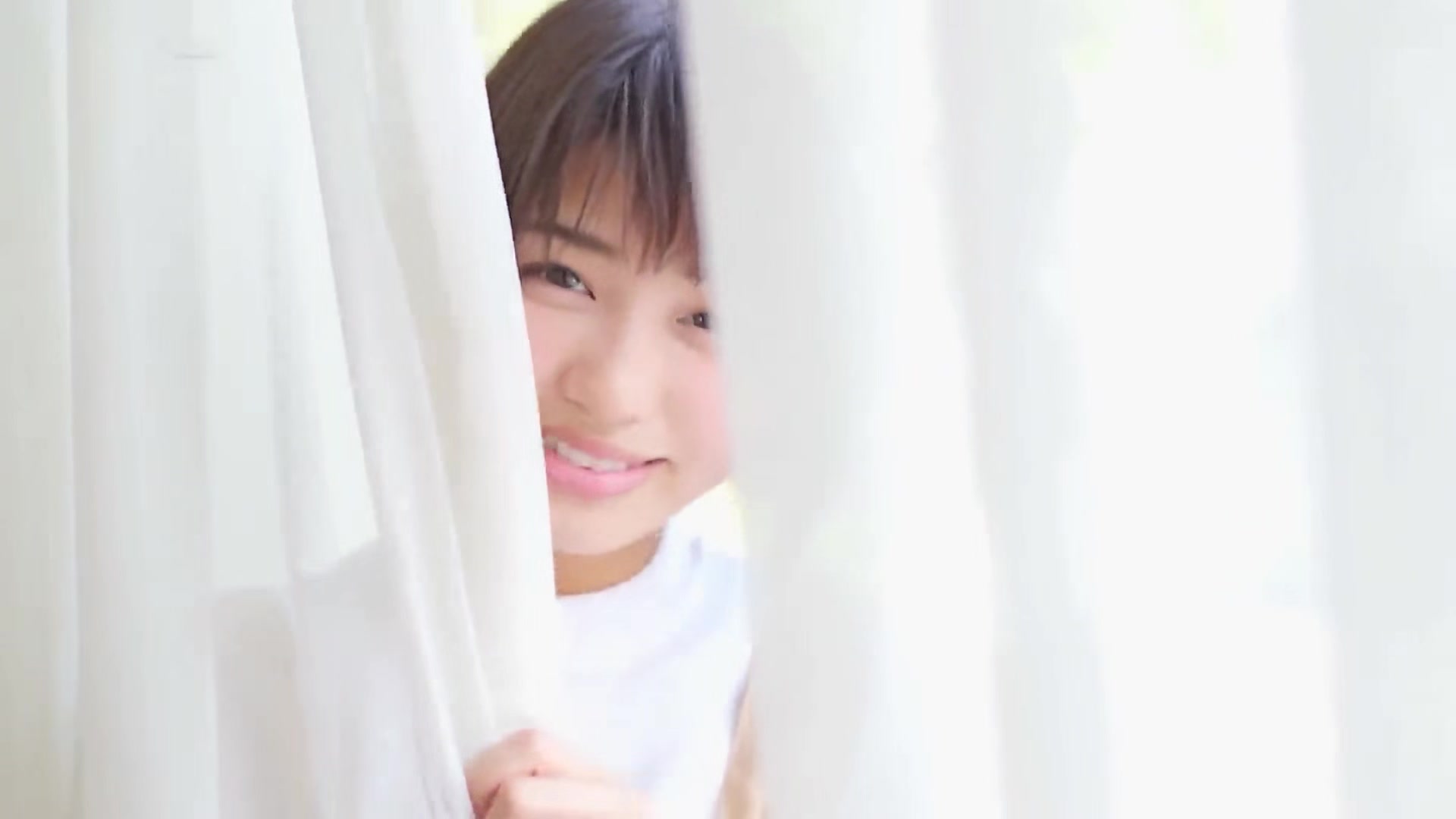 250502派手に潮吹きしたエロカワな女の子e1