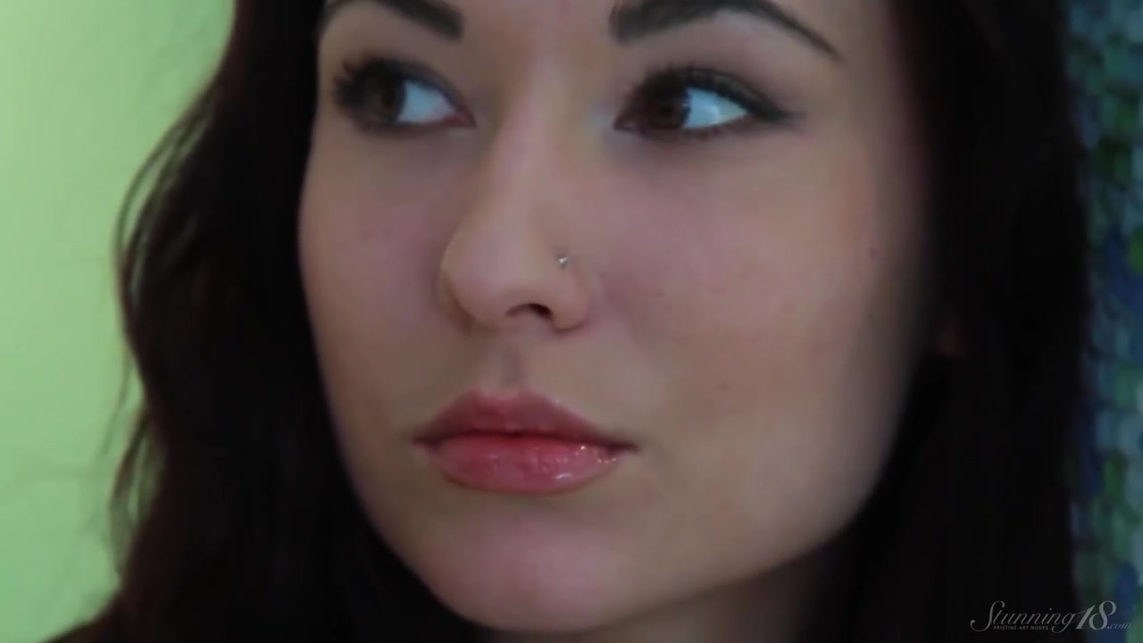 Private Show With Beautiful Long Haired Brunette Tuna!
