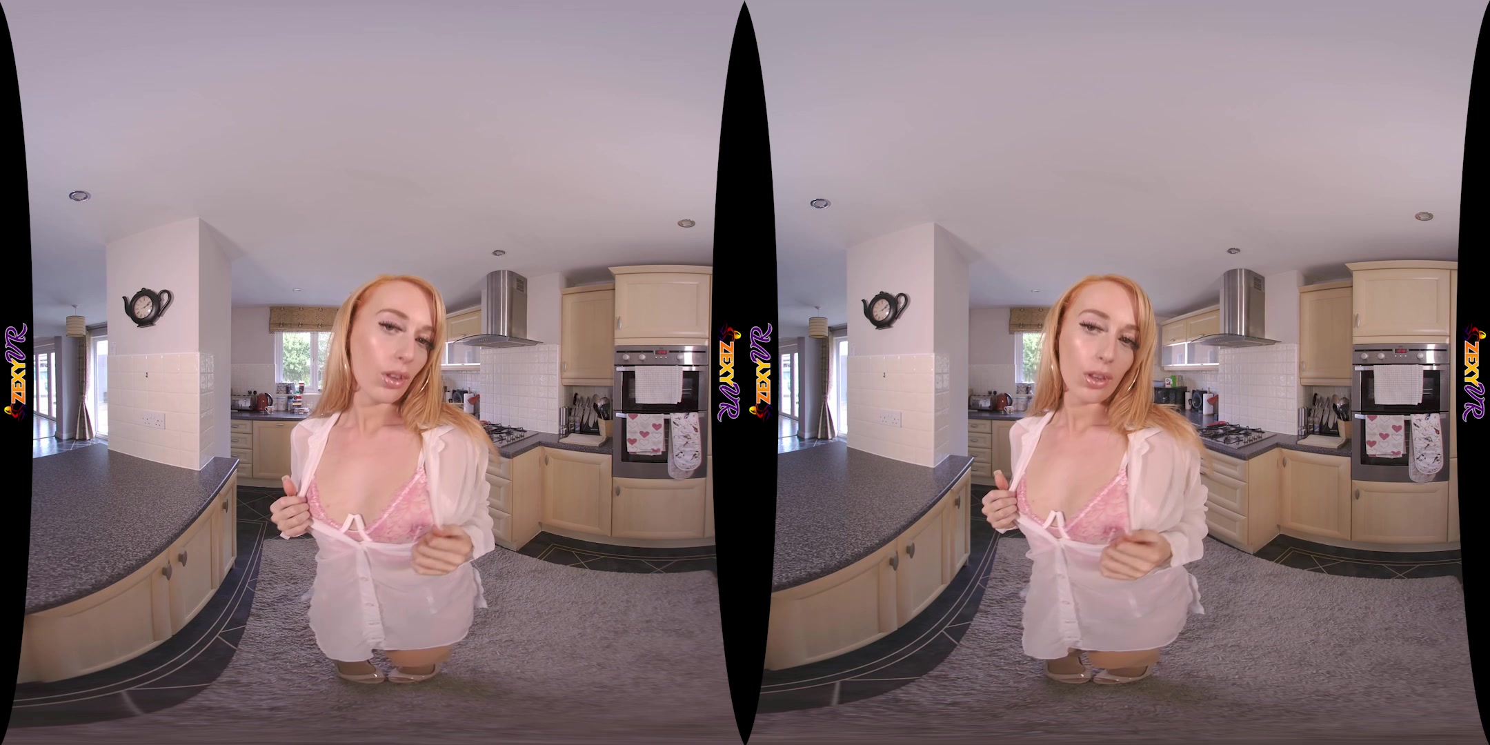 Naughty Housewife featuring Lizzie - ZexyVR