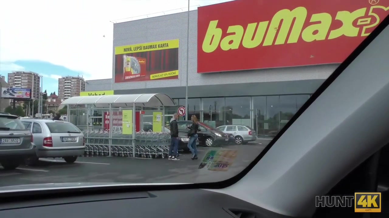 HUNT4K. Hunter pickups hot girl and her BF by the shopping center