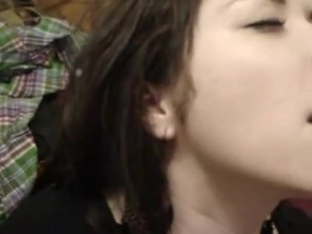 My girlfriend asked to fill her mouth with sperm