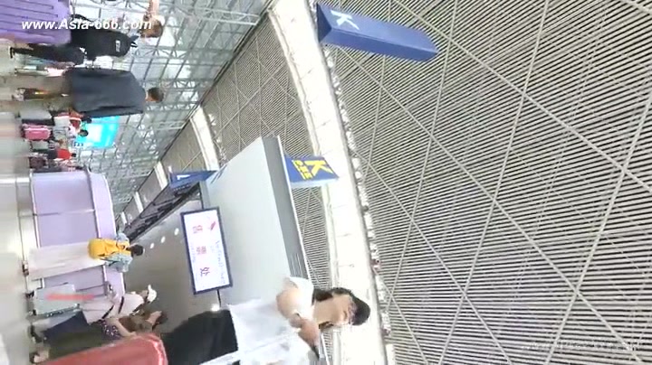 peeping chinese amateur upskirt.27