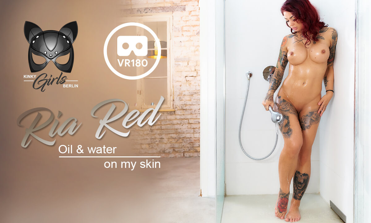 Oil And Water - KinkyGirlsBerlin