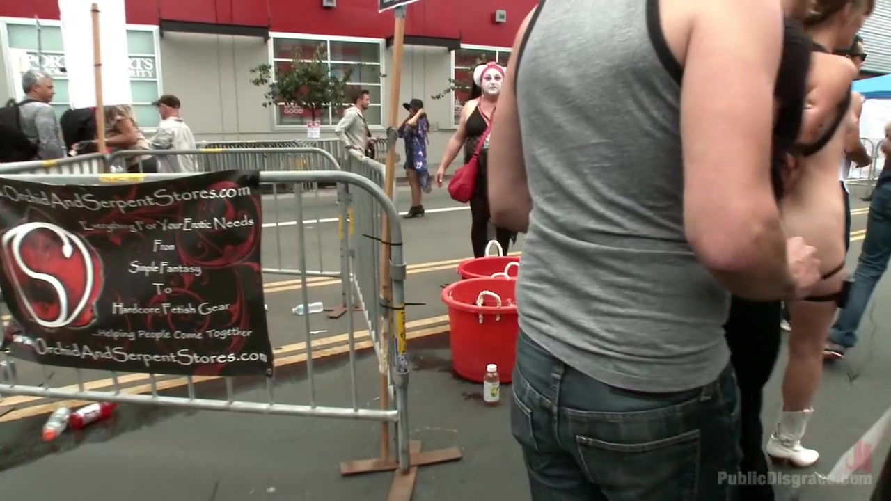 Folsom Street Spectacle! The ultimate humiliation of Mona Wales