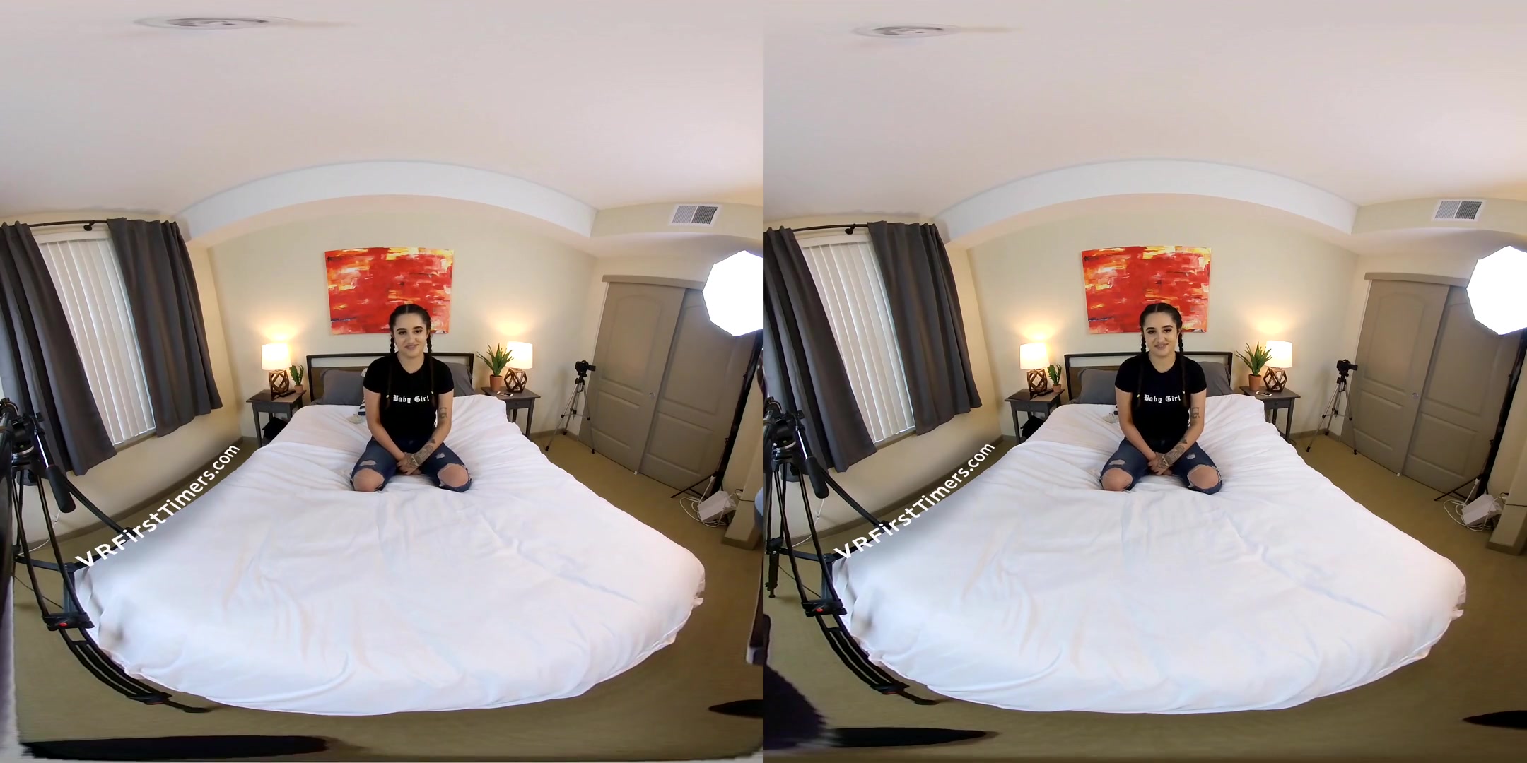 AMATEUR VR PORN Sofia Moon's First VR Shoot