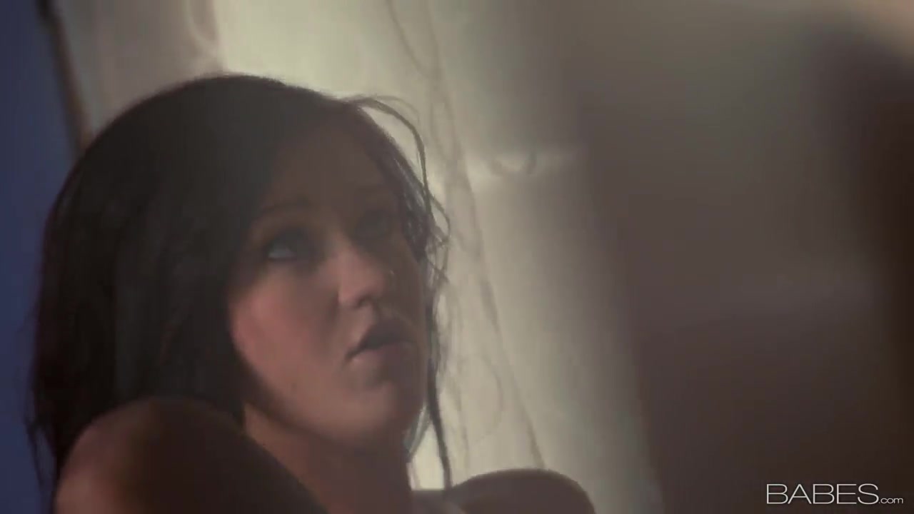Kendall Karson and Kris Slater making love in bed