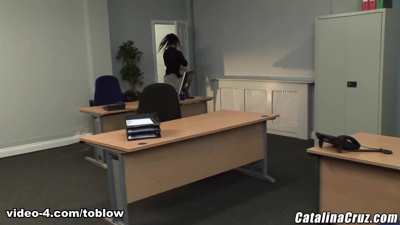 Kerry Louise - LicensedToBlow