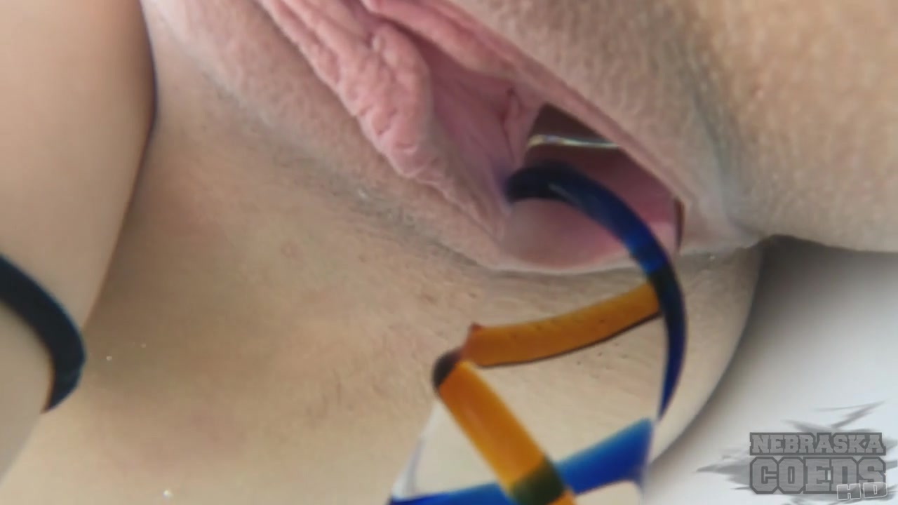 Rosella Underwater Masturbating In Jacuzzi