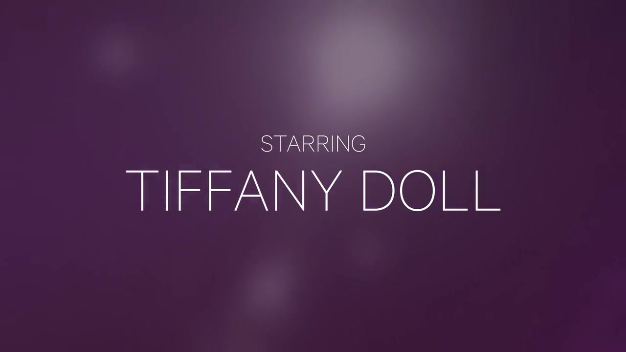 Hot Brunette Giving A Sloppy Rimjob For Breakfast - Tiffany Doll