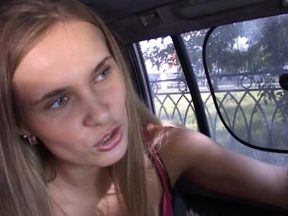 Ester in sex tape video of a bimbo giving a bj in a car