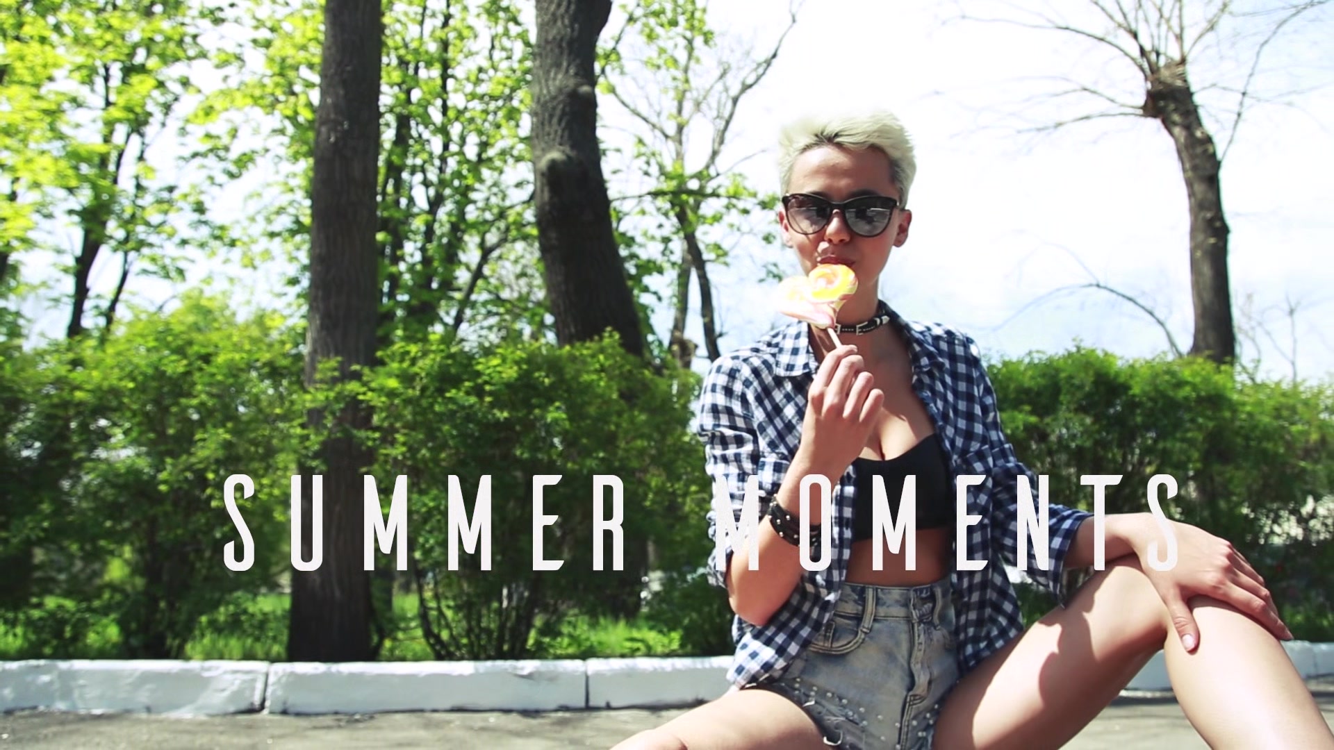 Summer Moments - Lilly D - TheLifeErotic