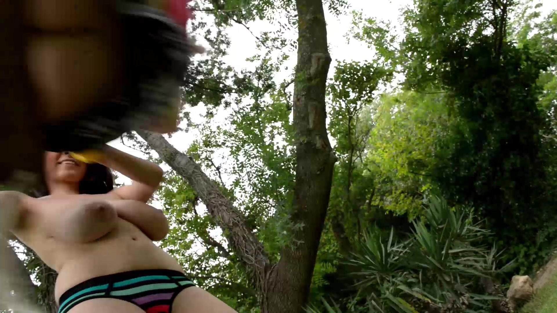 Toss Shake and Jiggle - PornWorld