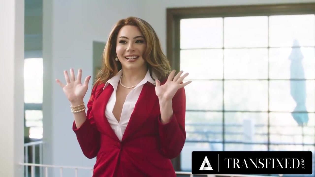 Trans Real Estate Threesome With And Ends In Hardcore Anal - Little Puck, Ariel Demure And Jewelz Blu