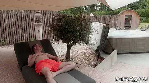 MARISKAX Clea Gaultier gets outdoor anal