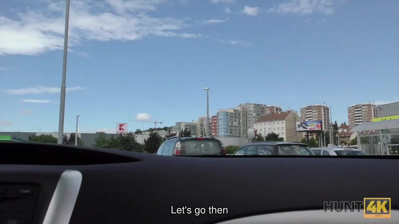 HUNT4K. Finally hunter performs successful pickup at shopping center