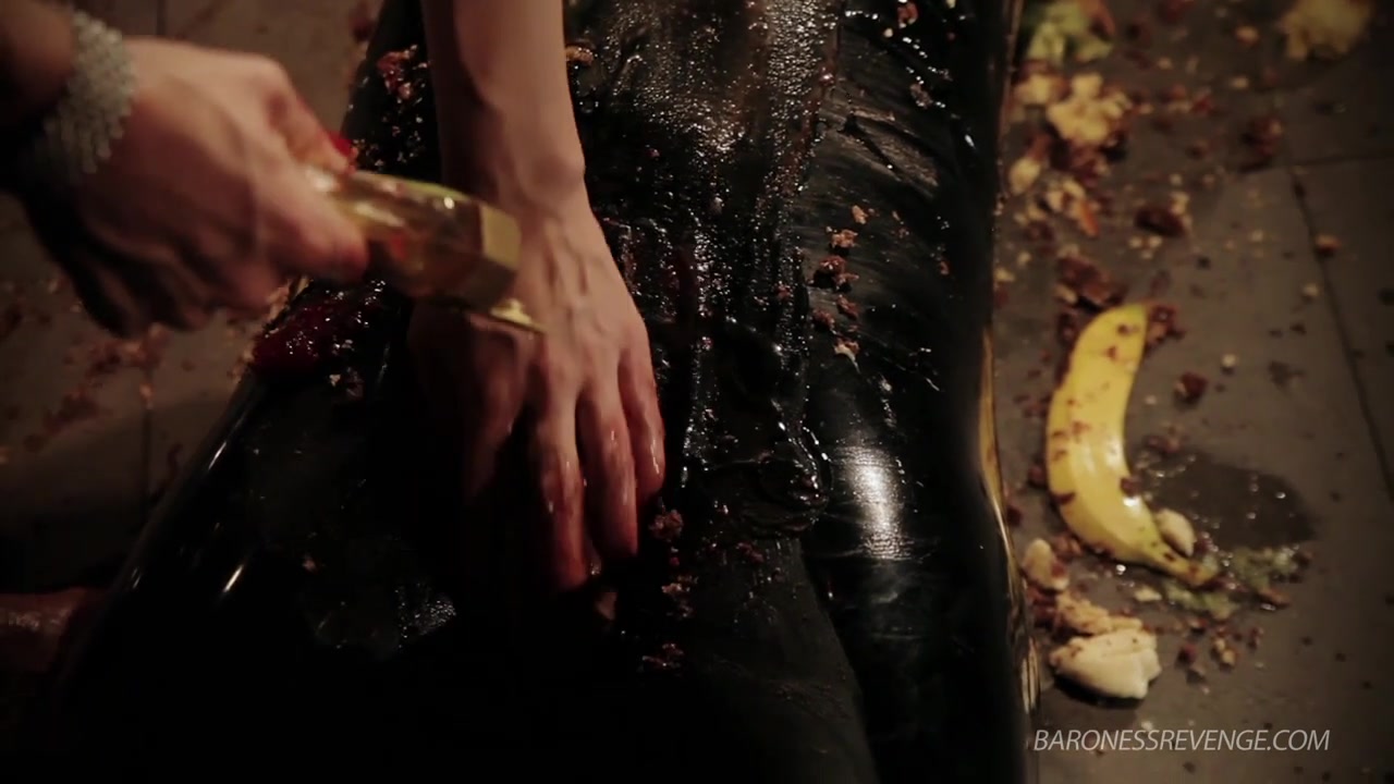 Ep 3 - Bizarre dinner date: Dominant sploshing - KINK