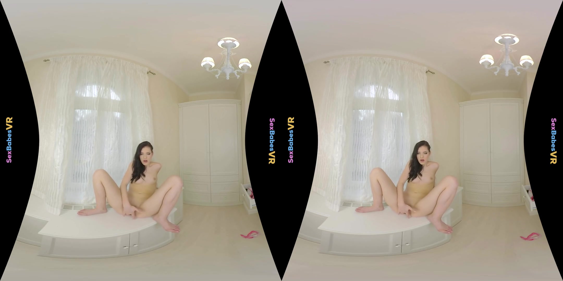 Anie Darling in Petite Passion - SexBabesVR