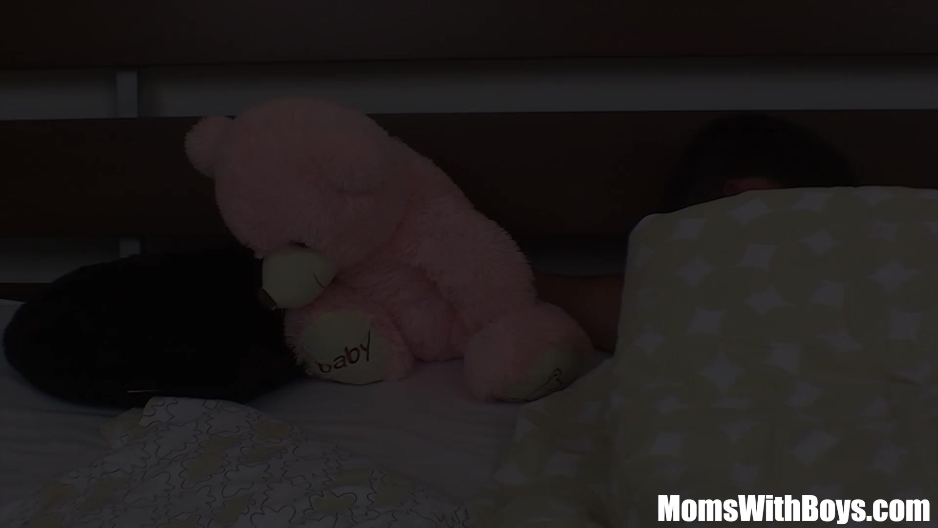 MomsWithBoys Early Morning Mature Sex