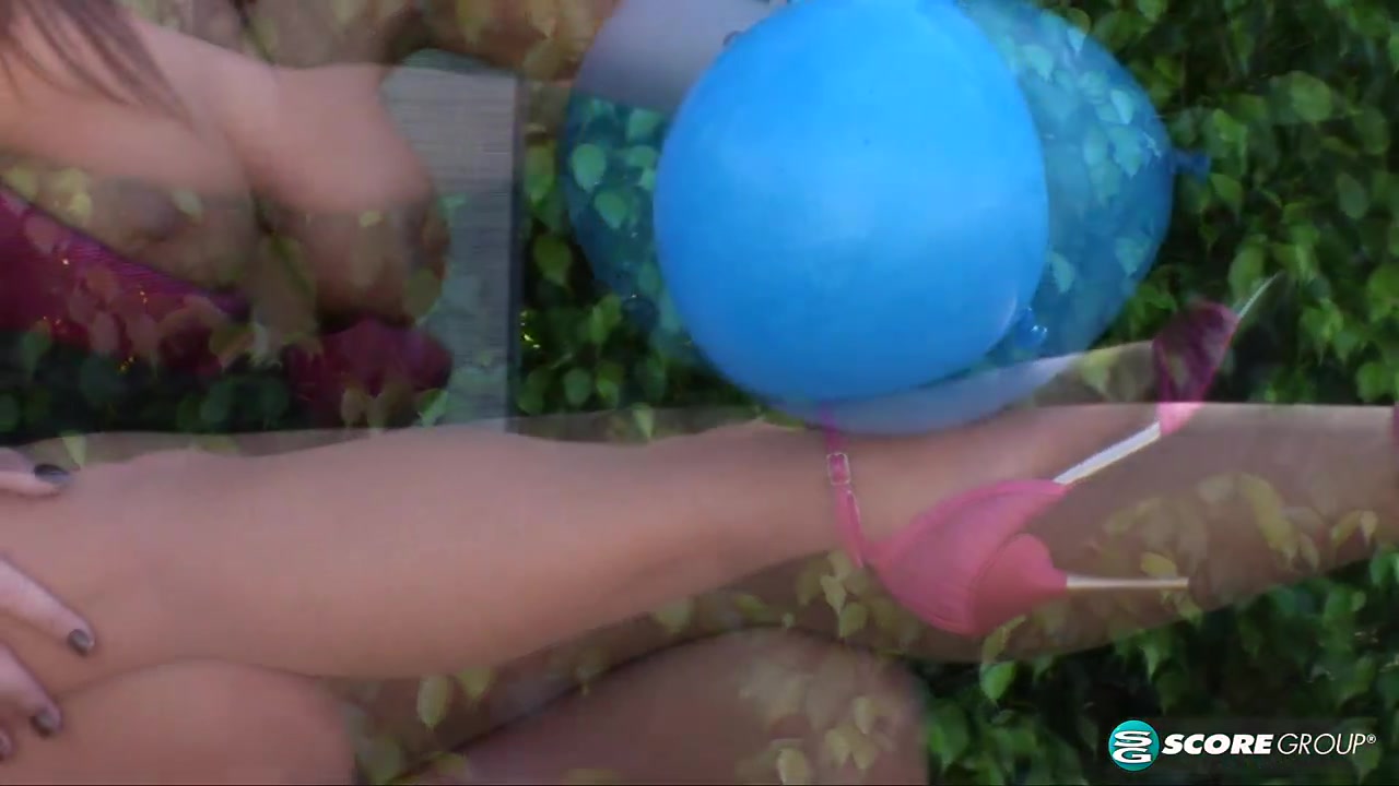 Legs-A-Poppin' - Legsex