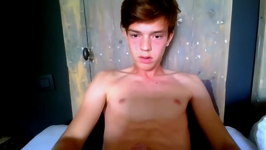 Horny Darien Has A Hot Wank